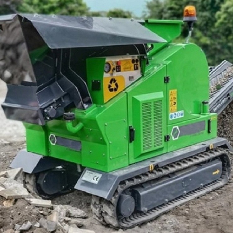 15-50t/H小さい押しつぶす生産ラインのための小型移動式顎の粉砕機場所